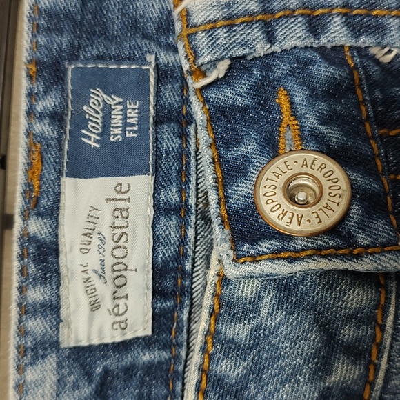 Aeropostale Hailey Distressed Jeans sz 4 short - Picture 8 of 10